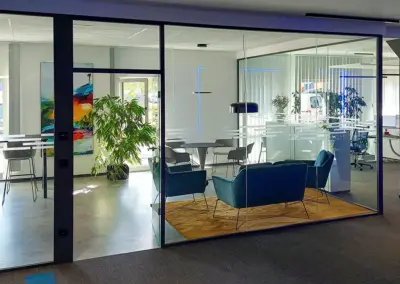 Glastrennwand für Büro mit Schallschutz