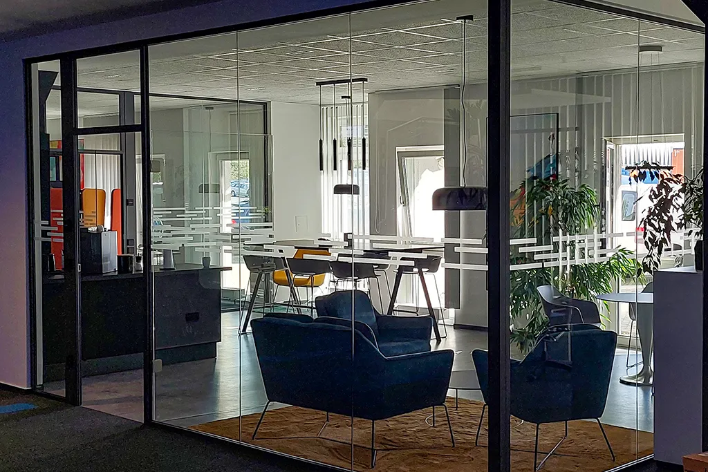 renovierung-bamberg-ganzglasanlage-steuerkanzlei